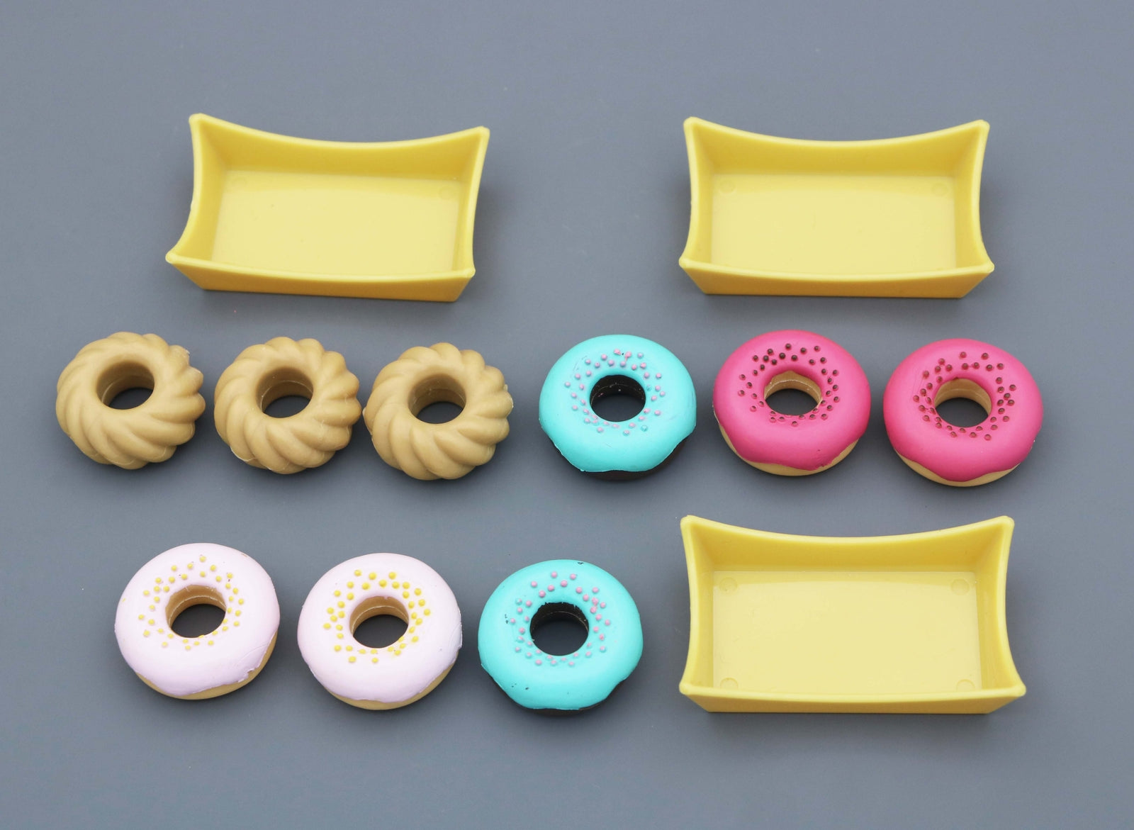 12pcs Donut Set (9 Donuts + 3 Trays) | 18'' Doll Kitchen Baking Food