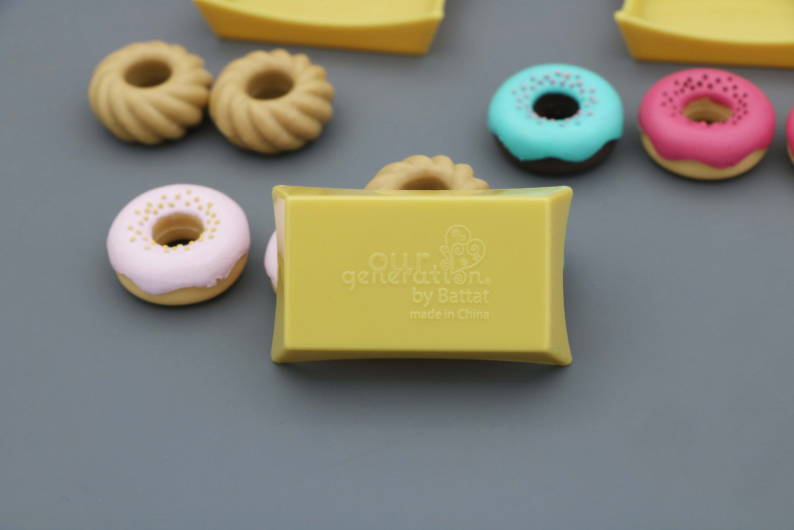 12pcs Donut Set (9 Donuts + 3 Trays) | 18'' Doll Kitchen Baking Food