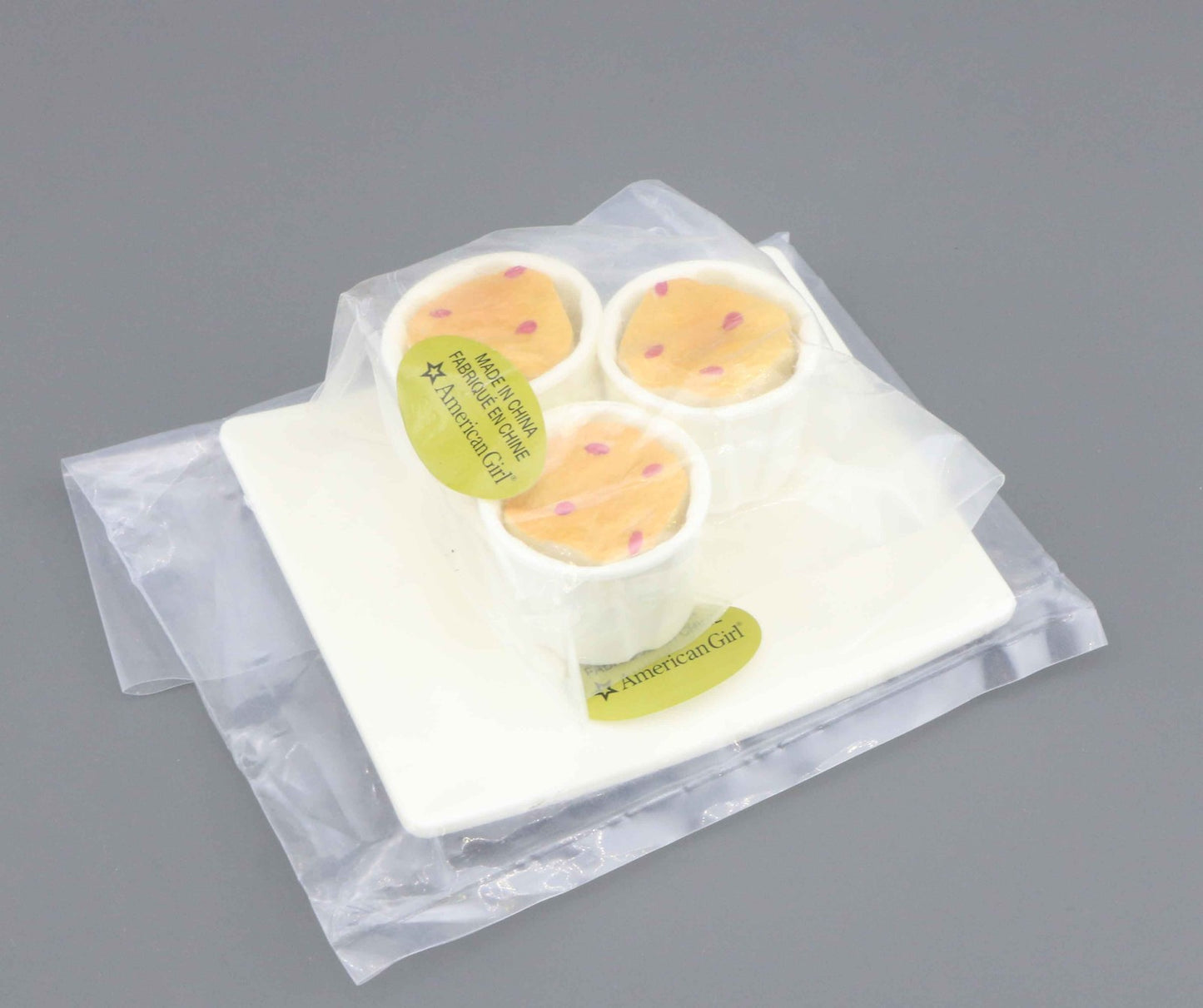 American girl 3 scone pieces in cups & square plate for 18'' doll city market