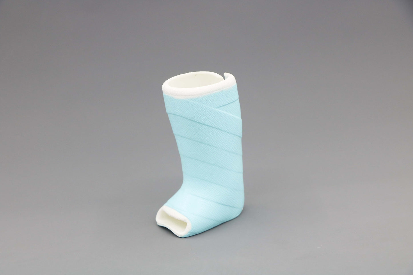 American Girl Wellie Wishers Leg Cast | 15" Doll Medical Accessory
