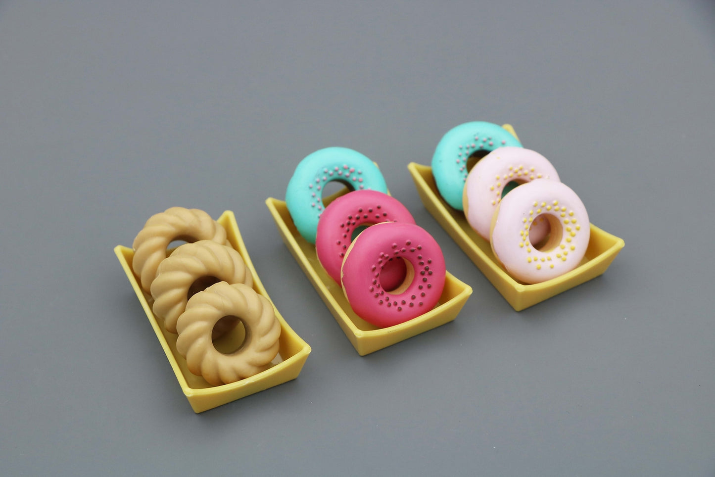 12pcs Donut Set (9 Donuts + 3 Trays) | 18'' Doll Kitchen Baking Food