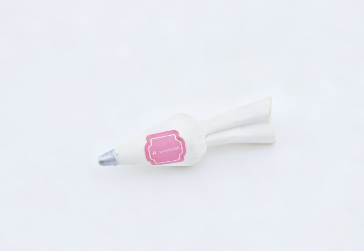 Mini White Pastry Piping Bag Frosting Decorating Prop FOR 18'' DOLL | Doll Bakery Kitchen Accessory