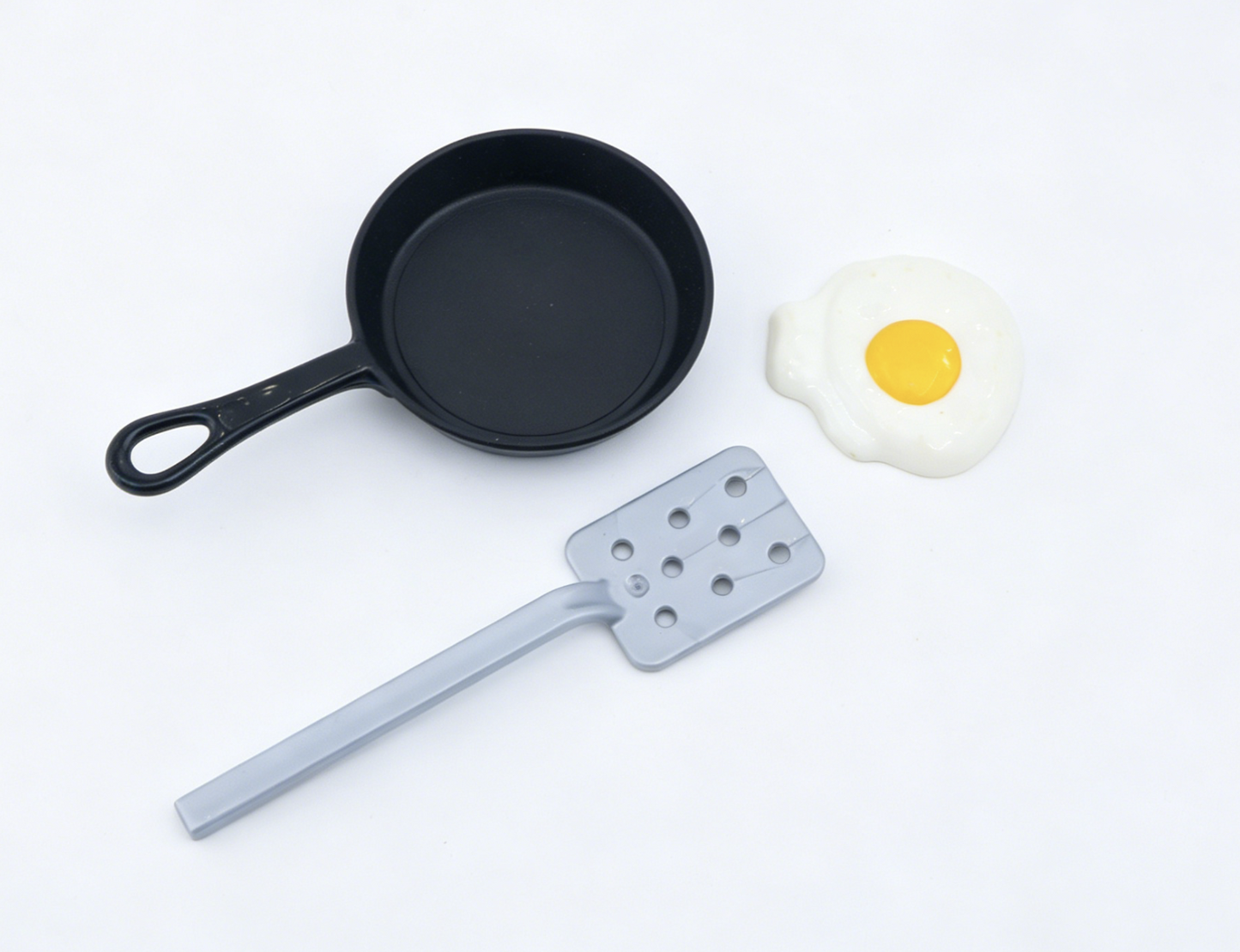 American Girl Frying Pan Fried Egg & Spatula Kitchen Playset For 18'' Doll