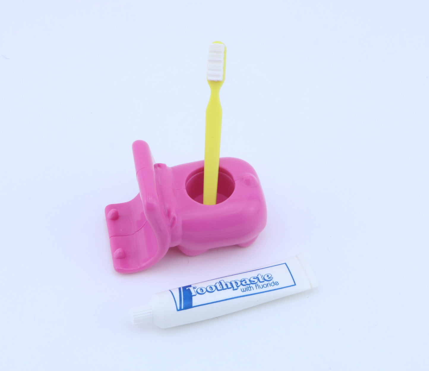 American Girl Julie's Groovy Bathroom Hippo Toothbrush Holder Set (Toothbrush + Toothpaste Included) - For 18" Dolls