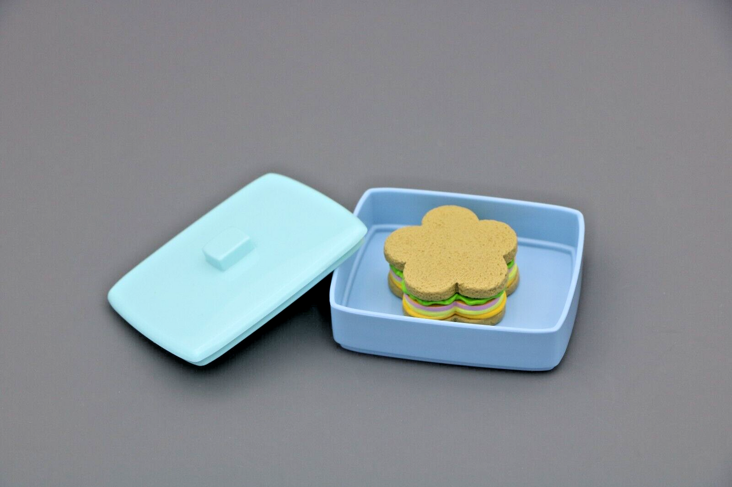 American Girl Lunchbox & Sandwich | 18" Doll 2013 Retired Stackable Lunch Set