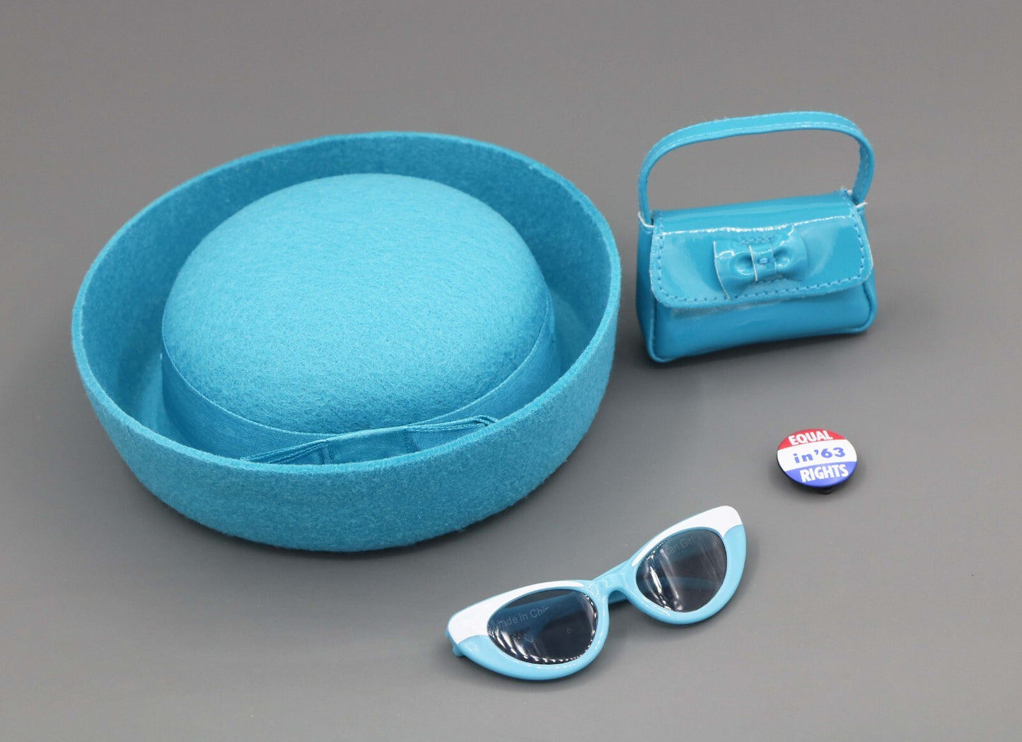 American Girl 18" Doll Melody's Meet Outfit Accessory Set | Hat, Purse, Sunglasses & Button