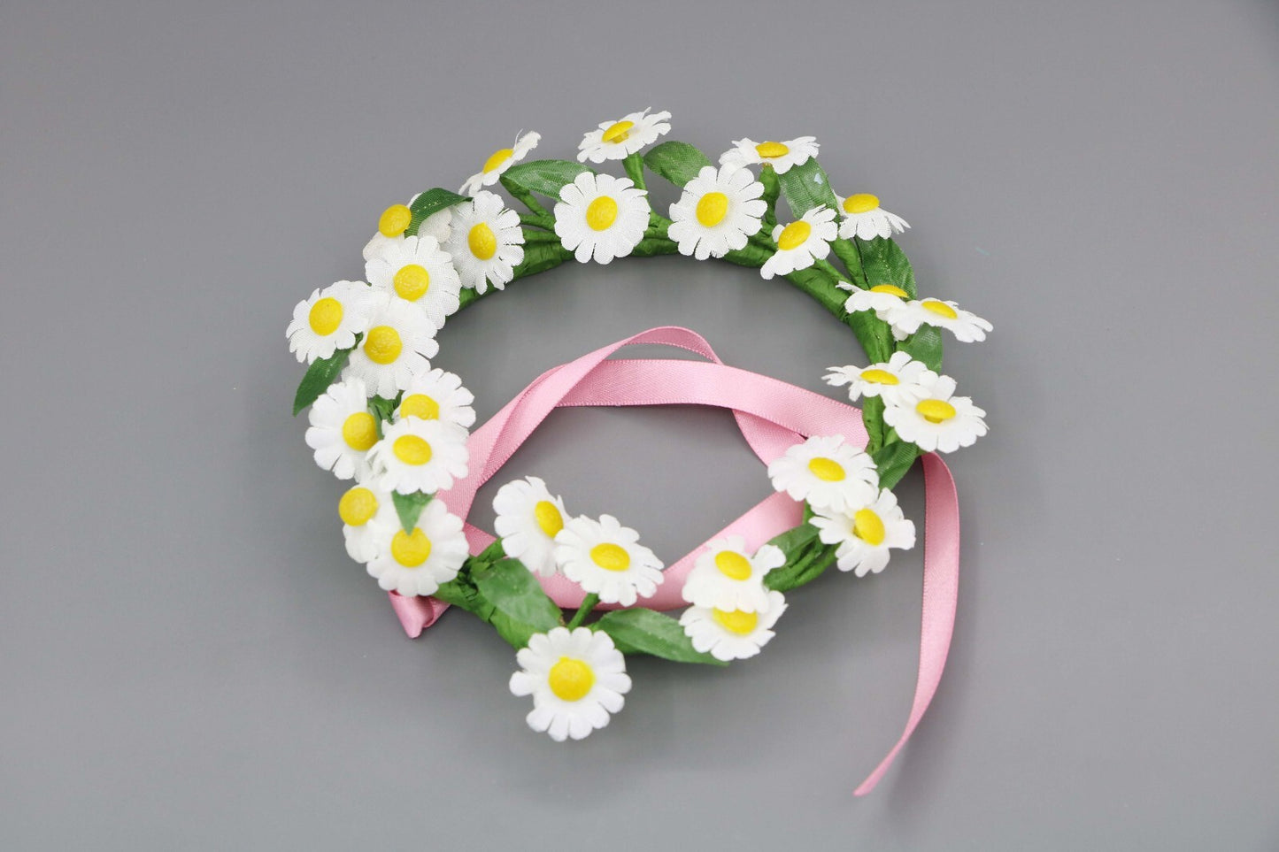 American Girl A daisy-trimmed wreath for 18" Doll Kirsten’s Birthday Outfit