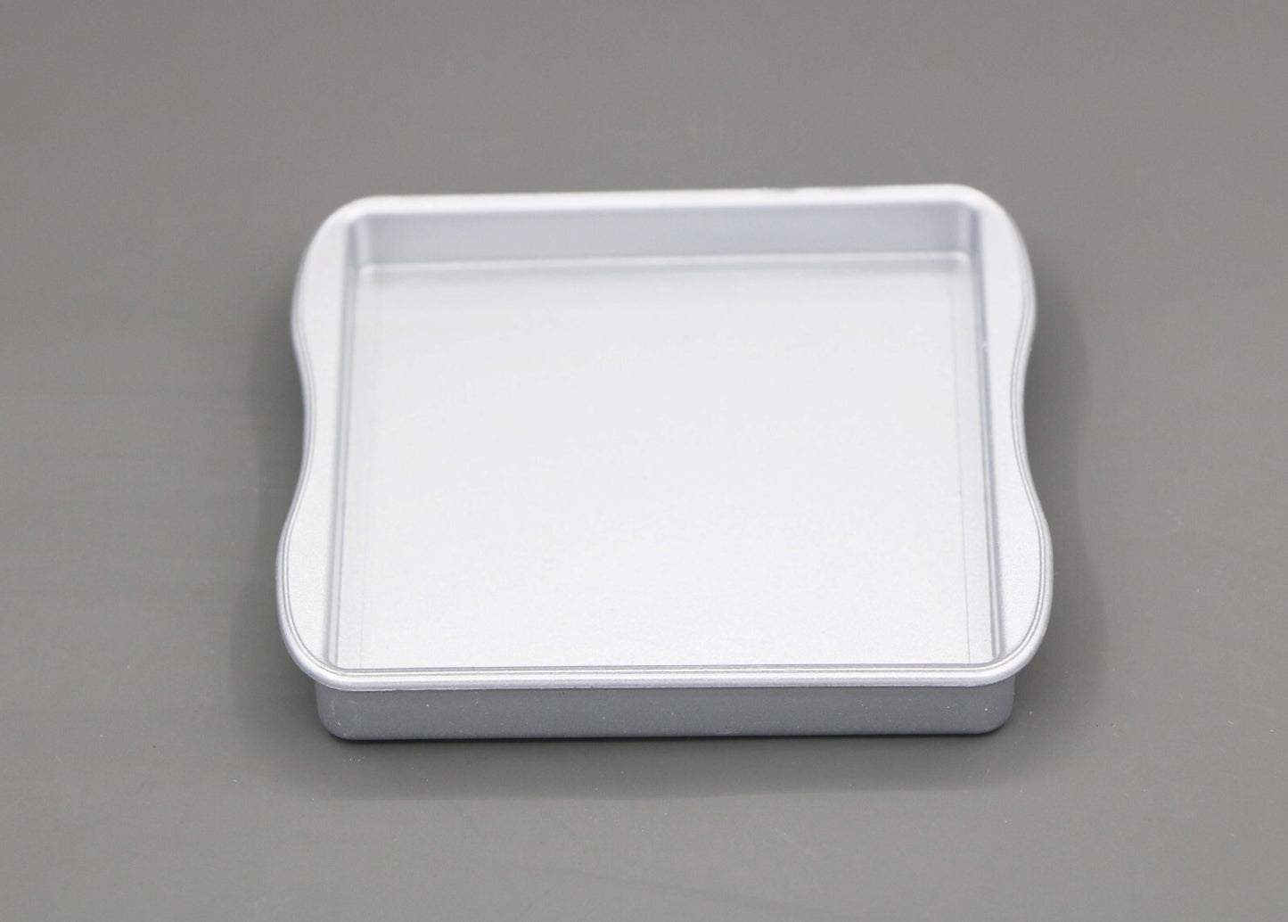 18 Inch Doll Baking Plate - American Girl Compatible Kitchen Accessory