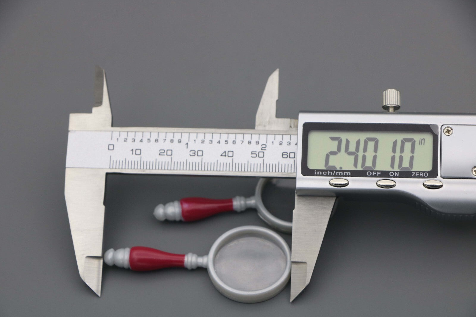2-Piece Magnifier Set for 18" Doll