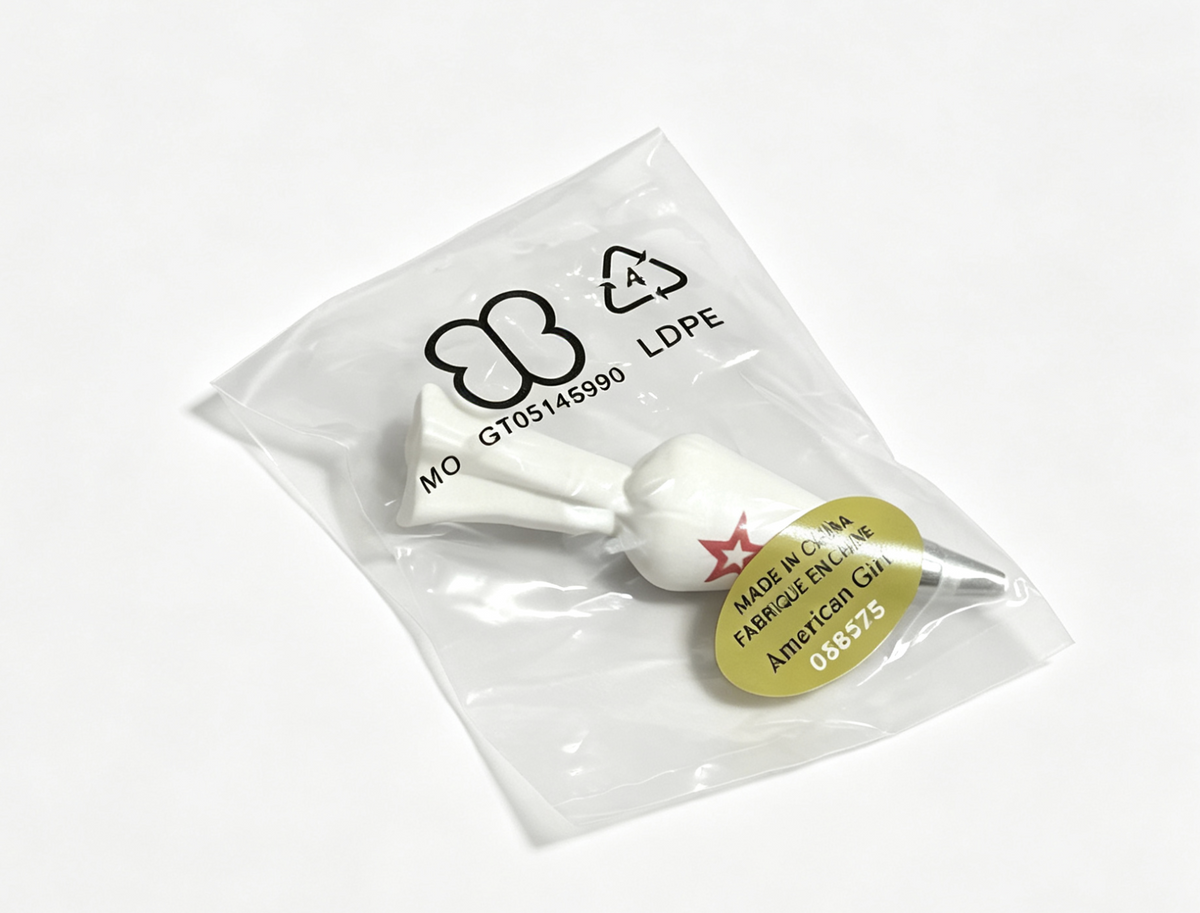 White Icing Piping Bag With Red Star FOR 18'' DOLL