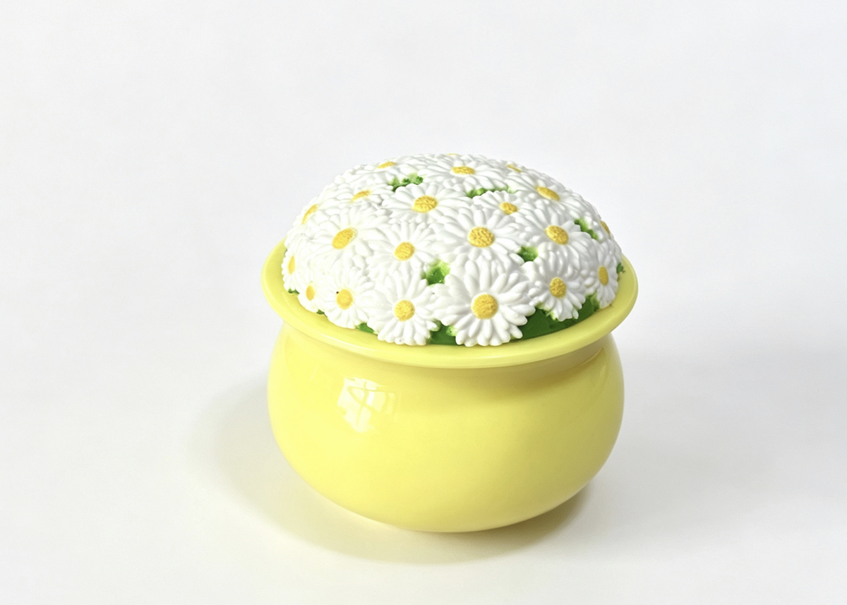 A Pot Of Daisy Graphics FOR 18'' DOLL Julie Groovy Bathroom