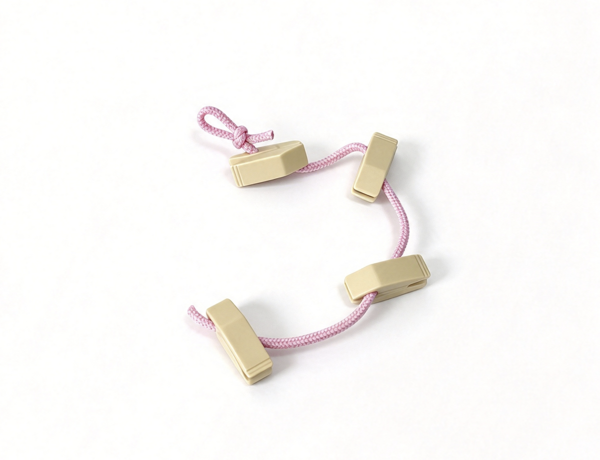 Photo Hanger FOR 18'' DOLL Kira Comfy Platform Tent Set