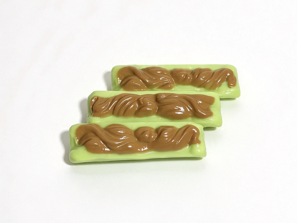 String Meat Food With Green Base FOR 18'' DOLL Food Accessory