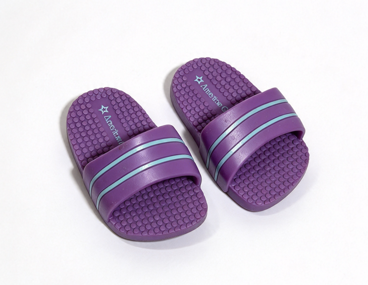 A Pair Purple Slipper Sandals For 18'' Doll Team USA Swim Set