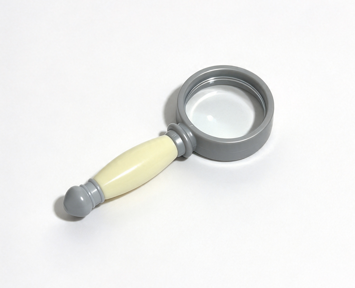 Magnifying Glass For 18'' Doll From Cecil Parrot & Games Set