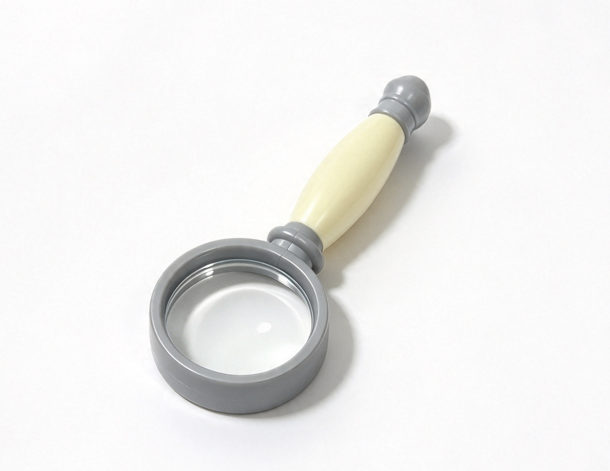 Magnifying Glass For 18'' Doll From Cecil Parrot & Games Set
