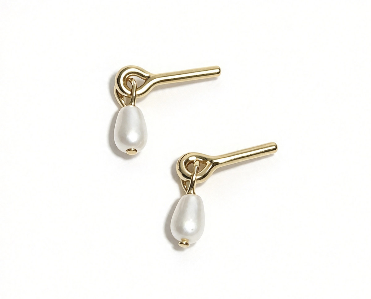 Pair Pearl Drop Doll Earrings 1.26mm metal posts